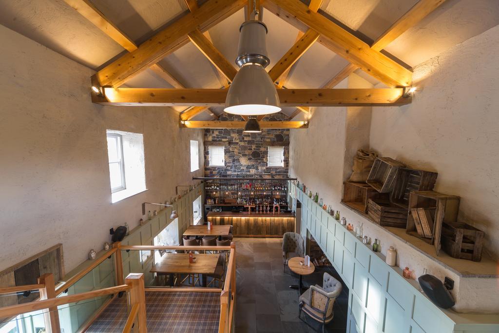 Tal Y Cafn Free House Tal-y-Cafn Bagian luar foto