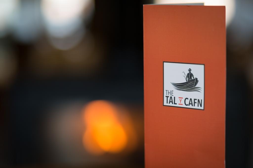 Tal Y Cafn Free House Tal-y-Cafn Bagian luar foto